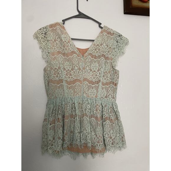 Mauve XS Lace Blouse NWOT - Picture 2 of 7